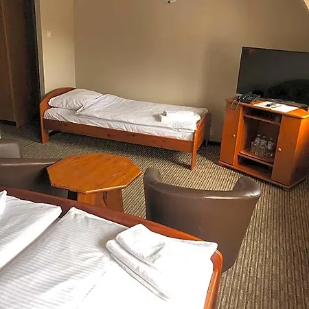 Krystyna Hotel 2*